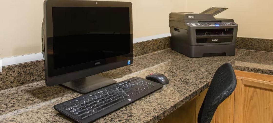 Travelodge By Wyndham Wytheville Εξωτερικό φωτογραφία